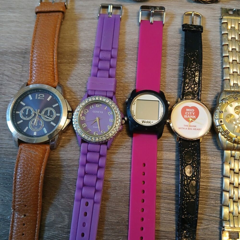 Huge Watch Lot of 35+ Mixed Brands Vintage & Modern Parts/Repair Untested-Box 15 - Picture 3 of 10